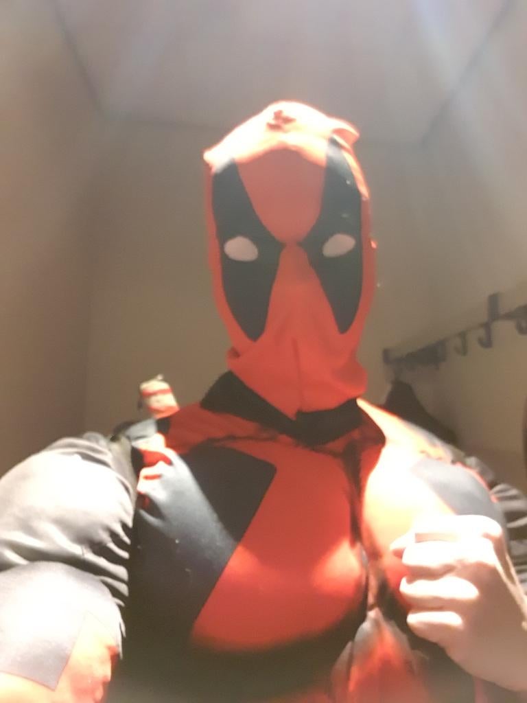 Deadpool outfit one size fits all zo goed als nieuw, Ophalen, Zo goed als nieuw, Jongen of Meisje