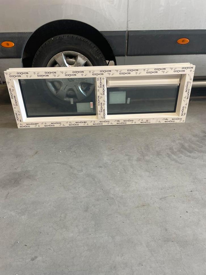 Nieuw kunststof kozijn 138*46, Tuin en Terras, Schuttingen, Zo goed als nieuw, Kunststof, Minder dan 1 meter, Minder dan 3 meter