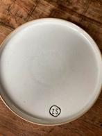 Ontbijtbord Zusss creme, Huis en Inrichting, Keuken | Servies, Ophalen of Verzenden, Zo goed als nieuw, Bord(en), Overige stijlen