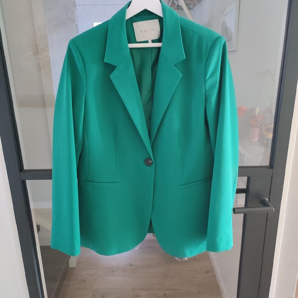Mooie groene blazer van Kaffe, Ophalen of Verzenden, Zo goed als nieuw, Maat 38/40 (M), Groen