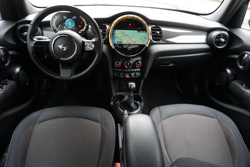 Mini Mini 1.5 One Essential LED/GR. NAVI/1e EIGENAAR., Auto's, Voorwielaandrijving, Stof, Zwart, Handgeschakeld