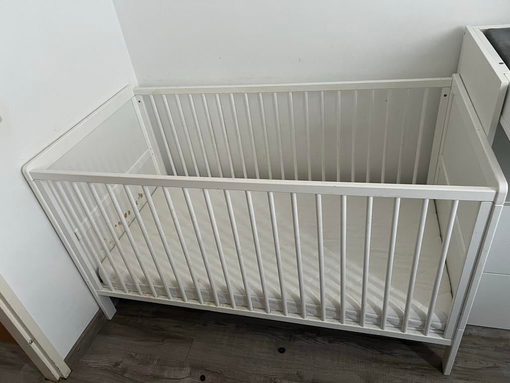 Wit kinderbed, Kinderen en Baby's, Kinderkamer | Bedden, Ophalen, Gebruikt, 70 tot 85 cm, 140 tot 160 cm