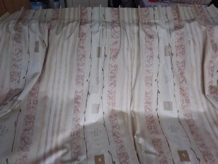 3 Beige gordijnen van 243 cm h en resp. 185 / 185 / 75 cm br, Huis en Inrichting, Stoffering | Gordijnen en Lamellen, Zo goed als nieuw