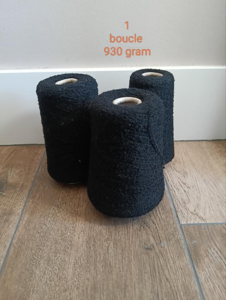 3 Conen Bouclé Breimachine Garen - 930 gram - Zwart, Ophalen of Verzenden, Nieuw, Breien, Wol of Garen