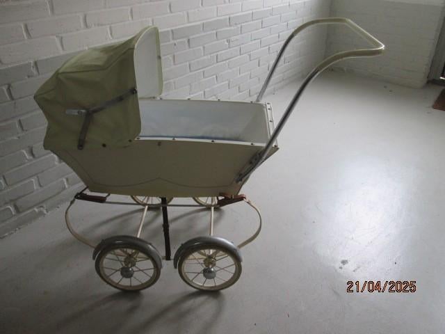 ouderwetse poppenwagen, Ophalen, Babypop
