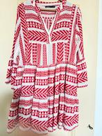 Devotion jurk rood wit patroon, Kleding | Dames, Jurken, Ophalen of Verzenden, Maat 36 (S), Gedragen, Boven de knie