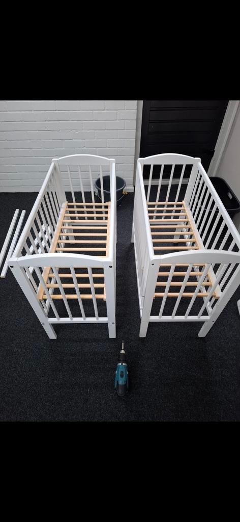 Petite Amelie 2 babywiegjes, Ophalen, Zo goed als nieuw, Wieg