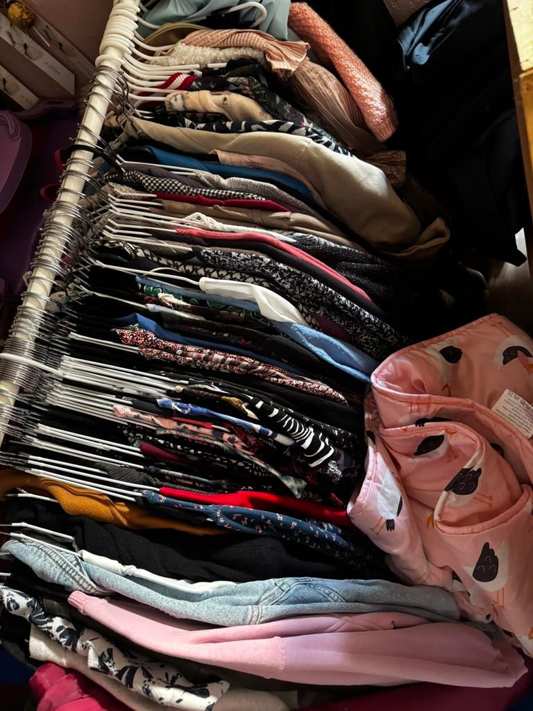 Grote partij dameskleding, Kleding | Dames, Dames-kledingpakketten, Zo goed als nieuw, Maat 42/44 (L), Ophalen