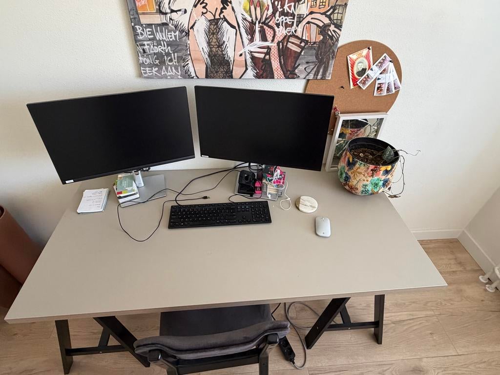 Modern bureau met schragen - Ideaal voor thuiswerkplek, Huis en Inrichting, Bureaus, Ophalen, Overige typen, Gebruikt, Hout