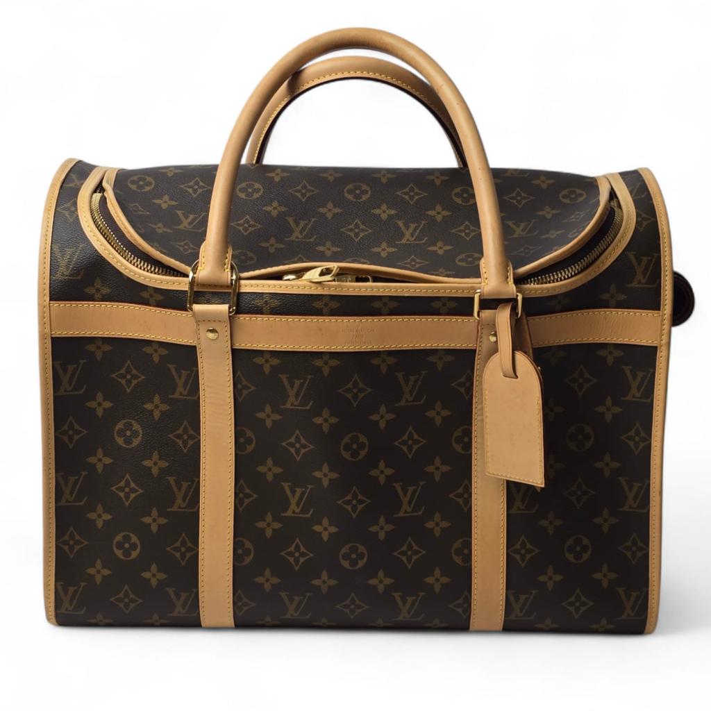 Louis Vuitton M45662 Dog Carrier 40 Mono | ZGAN, Louis Vuitton, Gebruikt, Support@louisvuitton.com, 2 Rue du Pont Neuf
75001 Paris
France