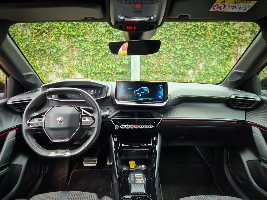 Peugeot E-208 EV GT 350 50 kWh SOH 100%! | ACC | CAM | Stoel, Auto's, Stoelverwarming, Gebruikt, Overige kleuren, Leder en Stof