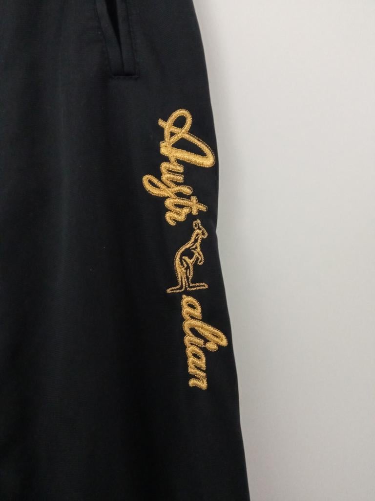 Australian broek Mt50 zwart gouden logo nieuw nooit gedragen, Kleding | Heren, Broeken en Pantalons, Nieuw, Maat 48/50 (M), Zwart
