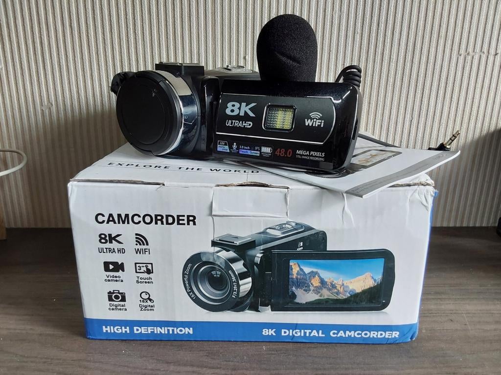 8K Ultra HD videocamera met touchscreen en wifi, Ophalen