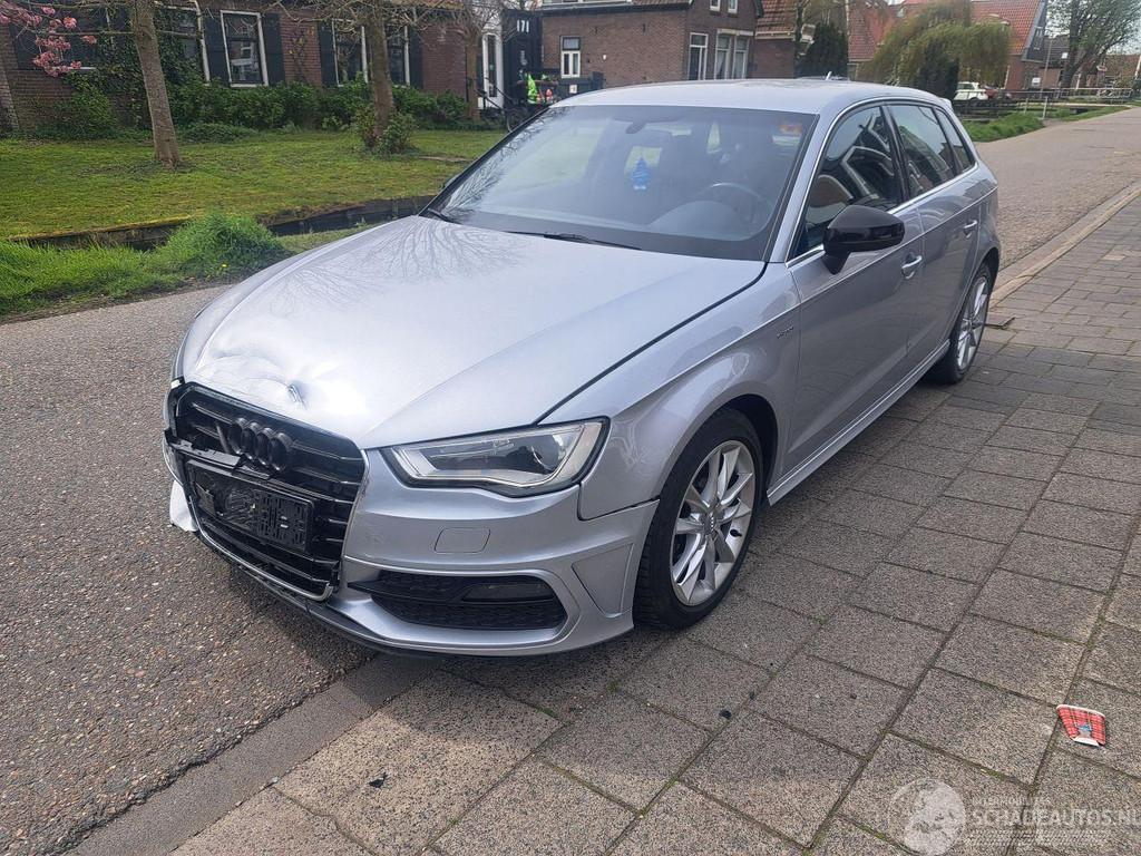 Audi A3 1.4 TFSi G-TRON automaat attraction (bj 2016), Auto diversen, Schadeauto's, Automaat, Overige brandstoffen, 1395 cc, Audi