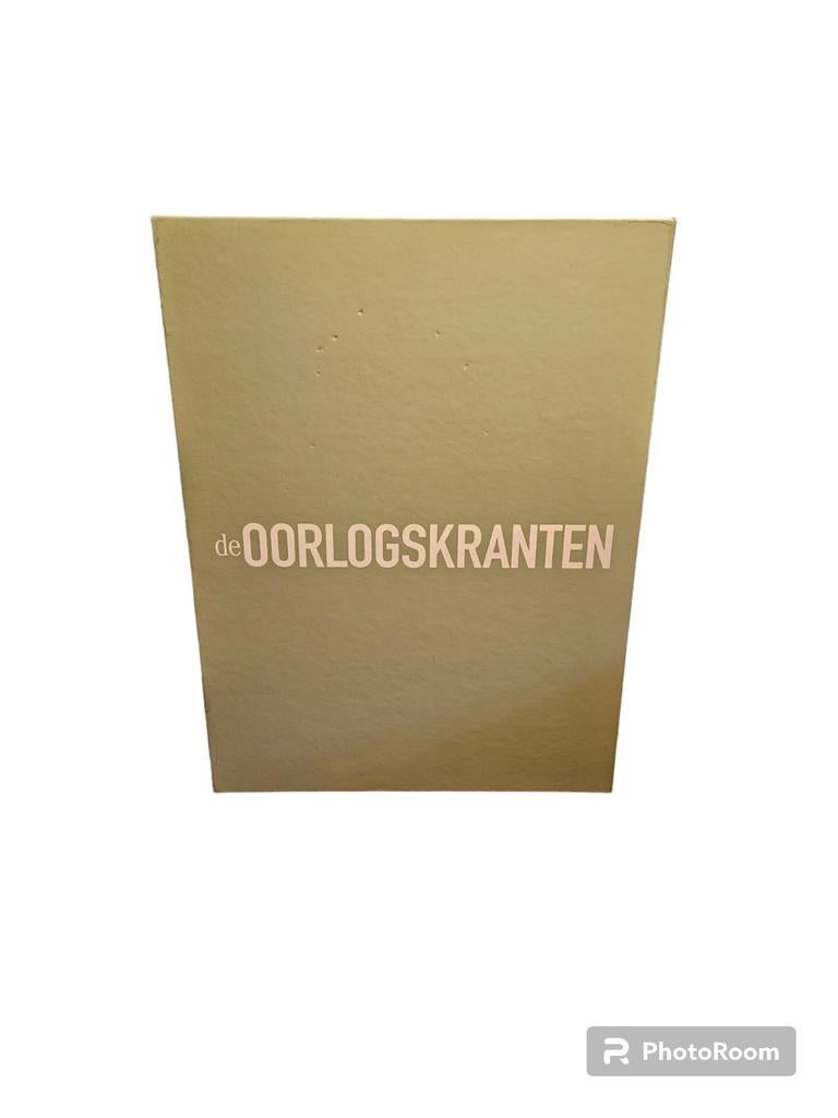 Oorlogskranten met bewaarmap, Boeken, Ophalen of Verzenden, Tweede Wereldoorlog