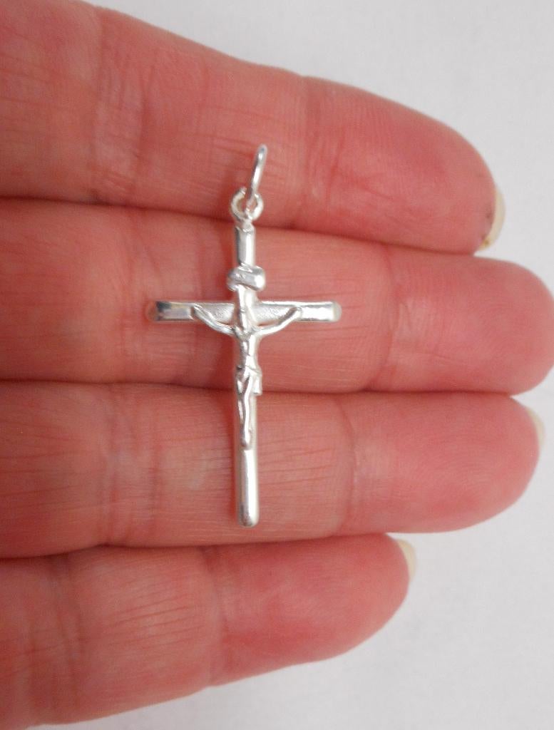 Zilveren kruis hanger met jezus nr.1155, Sieraden, Tassen en Uiterlijk, Kettinghangers, Zo goed als nieuw, Zilver, Zilver, Kruis of Symbool