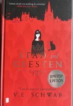 Stad vol geesten (Limited Edition) - V.E. Schwab, Boeken, Fantasy, Ophalen of Verzenden, Zo goed als nieuw, V.E. Schwab