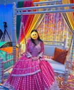 Indiase jurk Roze Lehenga met Heavy Cancan - Maat L, Ophalen of Verzenden, Zo goed als nieuw, Maat 42/44 (L), Roze