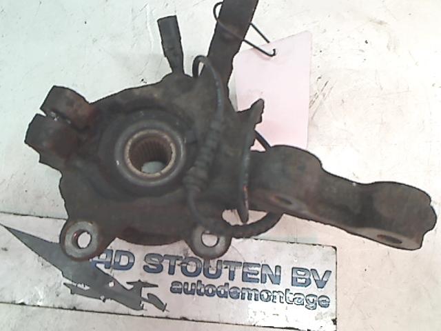 Fusee Links Voor Renault Twingo II (CN) (2010-10/2014-09), Gebruikt, Renault Deutschland AG, Dialog.deutschland@renault.de, Peter-Huppertz-Straße 5, Köln 51063, , Duitsland