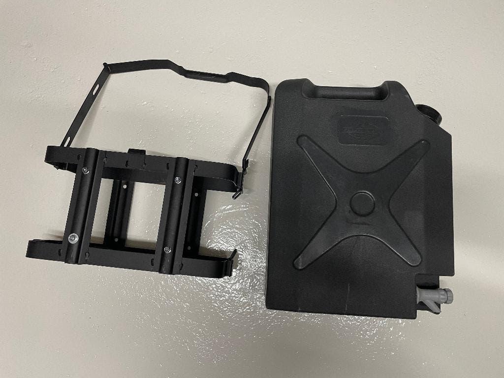 Hepco & Becker H B JERRYCAN EN HOUDER voordelig