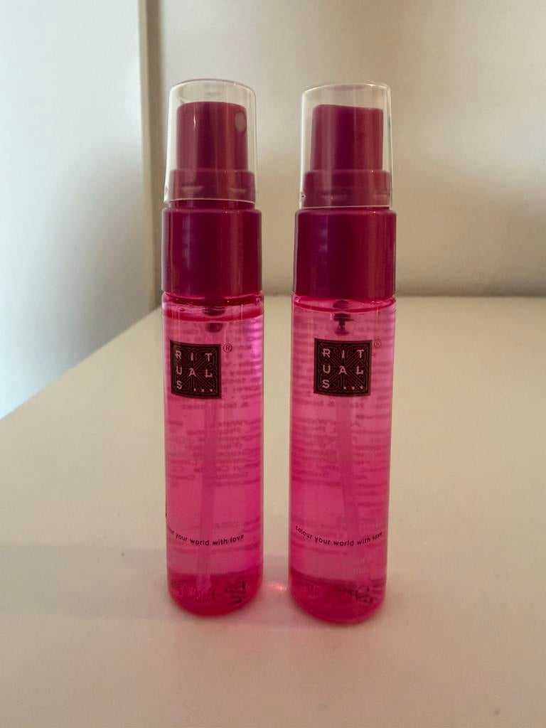 Nieuw Rituals Holi Sugar love sparkling body mist 20 ml, Sieraden, Tassen en Uiterlijk, Uiterlijk | Lichaamsverzorging, Ophalen of Verzenden