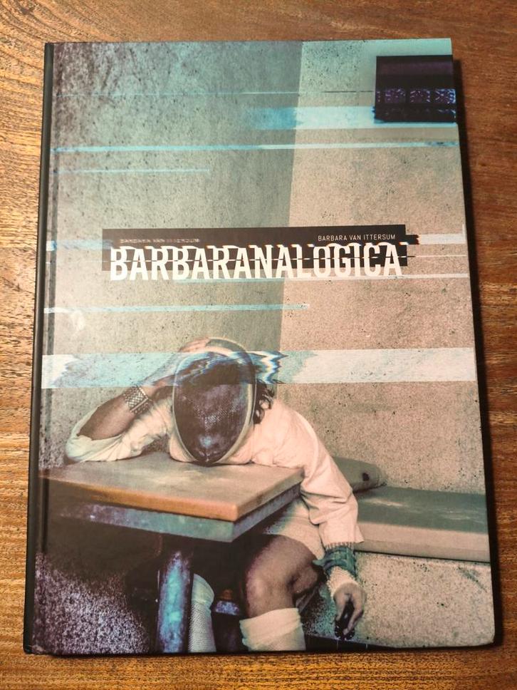 BARBARANALOGICA - Barbara van Ittersum Fotoboek, Boeken, Kunst en Cultuur | Fotografie en Design, Gelezen, Fotografie algemeen
