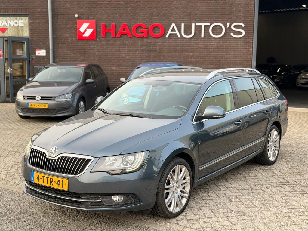 Skoda Superb Combi 1.8 TSI Ambition Business DSG/BI-XENON/NA, Euro 5, Stof, Gebruikt, 4 cilinders