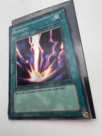 Yu-Gi-Oh Raigeki 1st edition LOB versie, Hobby en Vrije tijd, Verzamelkaartspellen | Yu-gi-Oh!, Verzenden, Gebruikt, Losse kaart