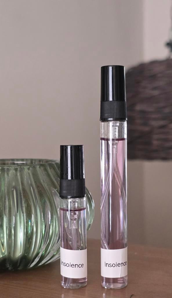 Insolence edp travelspray 5 en 10 ml, Ophalen of Verzenden, Nieuw
