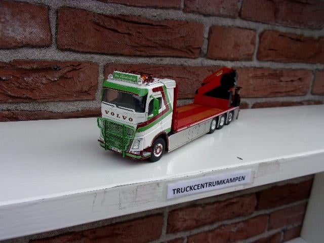 WSI  Volvo  FH4  Sleeper  Cab  van  Caudenberg., Hobby en Vrije tijd, Modelauto's | 1:50, Ophalen of Verzenden, Nieuw, Bus of Vrachtwagen