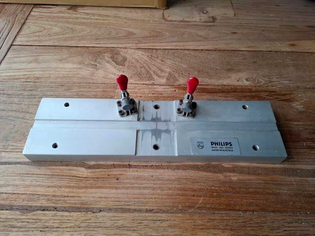 Philips 2945 004 50002 Bevestigingsklem, Ophalen of Verzenden, Gebruikt