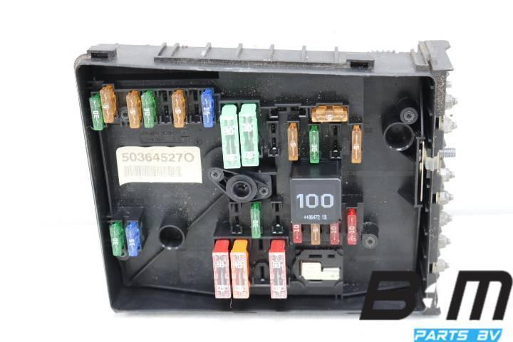 Zekeringkast in motorruimte VW Golf Plus 5 1K0937125A, Auto-onderdelen, Gebruikt