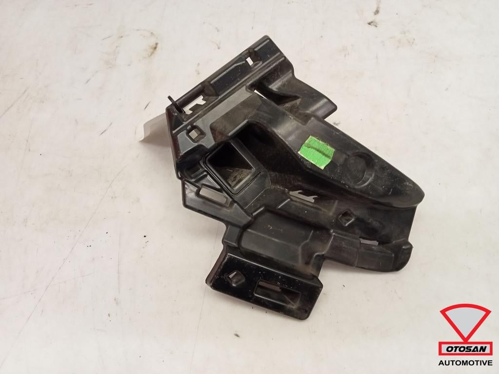 Skoda Kamiq Grille Houder Rechts 658807724, Rechts, Skoda, Skoda Auto a.s., Gebruikt