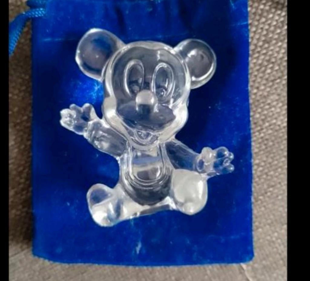 Glazen Disney figuur uit euro Disney 6 cm hoog onbeschadigd, Ophalen of Verzenden, Zo goed als nieuw