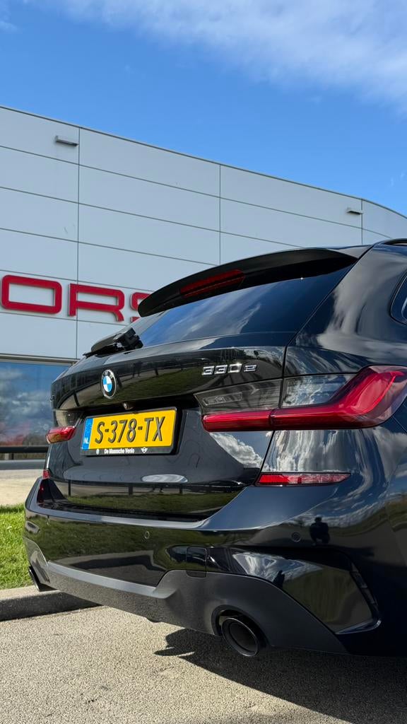 BMW 330e Touring Xdrive M-pakket/HUD/Pano/Harmann/M sportrem, Auto's, BMW, Automaat, 1998 cc, 4 cilinders, 1865 kg