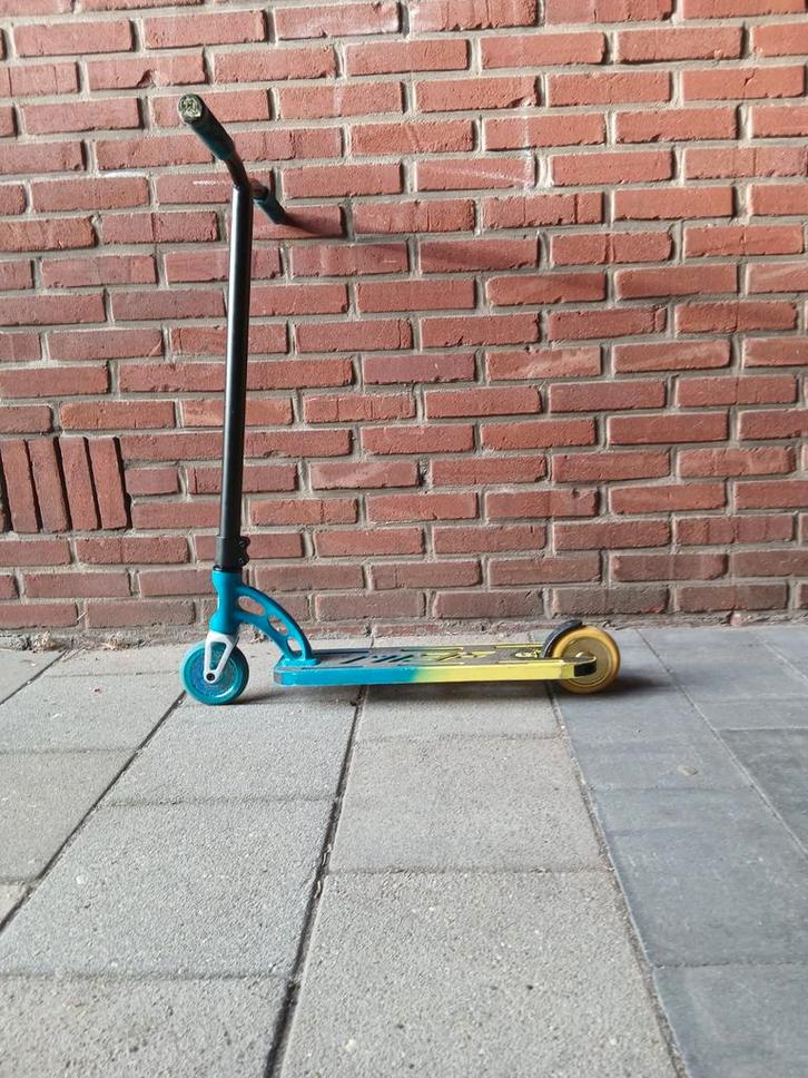 MGP Stuntstep, Fietsen en Brommers, Steps, Gebruikt, Overige typen, Ophalen
