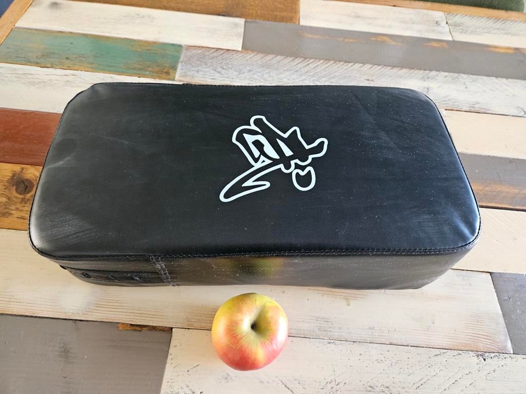 Stootkussen / Trapkussen voor Vechtsport - Zwart, Sport en Fitness, Gebruikt, Overige, Ophalen of Verzenden, Vechtsportmateriaal