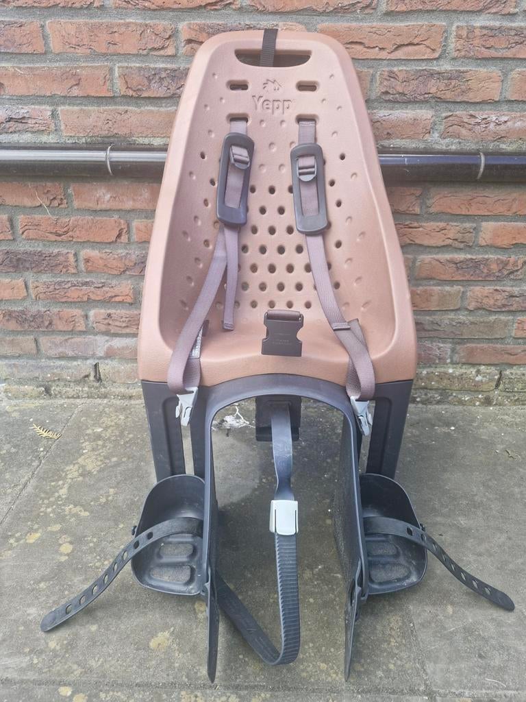 Yepp fietsstoeltje achterop, Fietsen en Brommers, Fietsaccessoires | Fietsstoeltjes, Ophalen