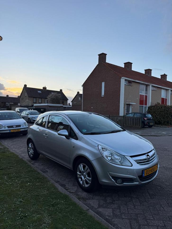 Opel Corsa 1.2 16V 3D WR 2009 Grijs, Auto's, Opel, Particulier, Corsa, Airconditioning, Centrale vergrendeling, Cruise Control
