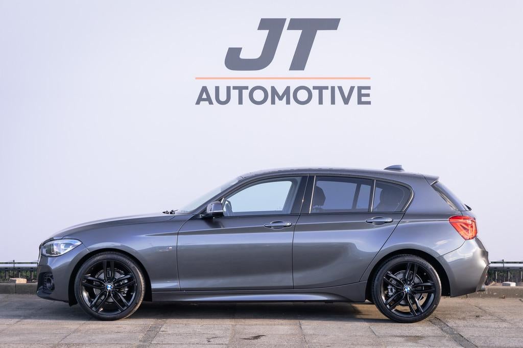 BMW 1-serie 118i M Sport High Executive Carplay | Camera | C, Auto's, 136 pk, Gebruikt, Bedrijf, 650 kg