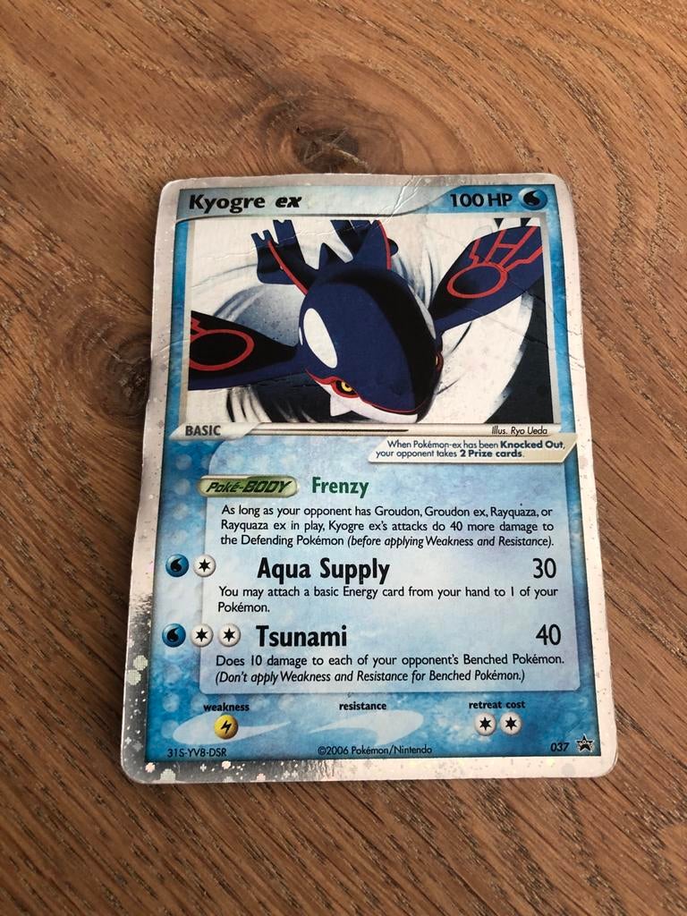 Kyogre ex Pokémon kaart 100 HP, Hobby en Vrije tijd, Verzamelkaartspellen | Pokémon, Ophalen of Verzenden, Gebruikt, Losse kaart