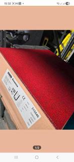 Desso Essence tapijttegels rood Nieuw in Doos, Nieuw, Ophalen of Verzenden, Rood, Tapijttegels