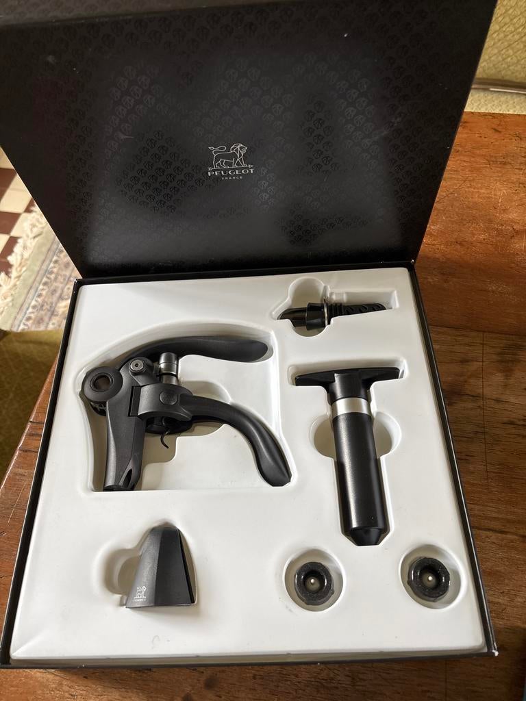 Peugeot Sommelier wijnset - Kurkentrekker en vacuümpomp, Ophalen, Onbekend, Zo goed als nieuw, Onbekend