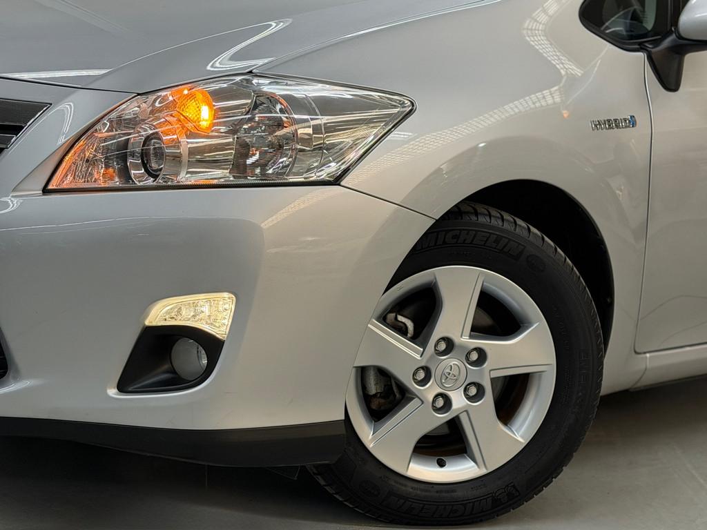 Toyota Auris 1.8 Full Hybrid Aspiration UNIEK 55.000 KM NAP, Euro 5, Stof, Zwart, 4 cilinders