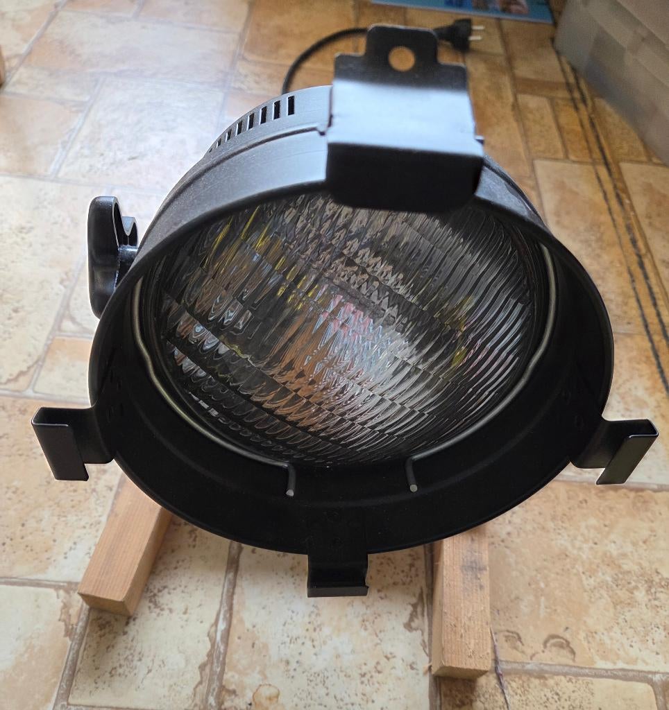 Showtec halogeen spot PAR 56 can, Ophalen, Gebruikt, Licht