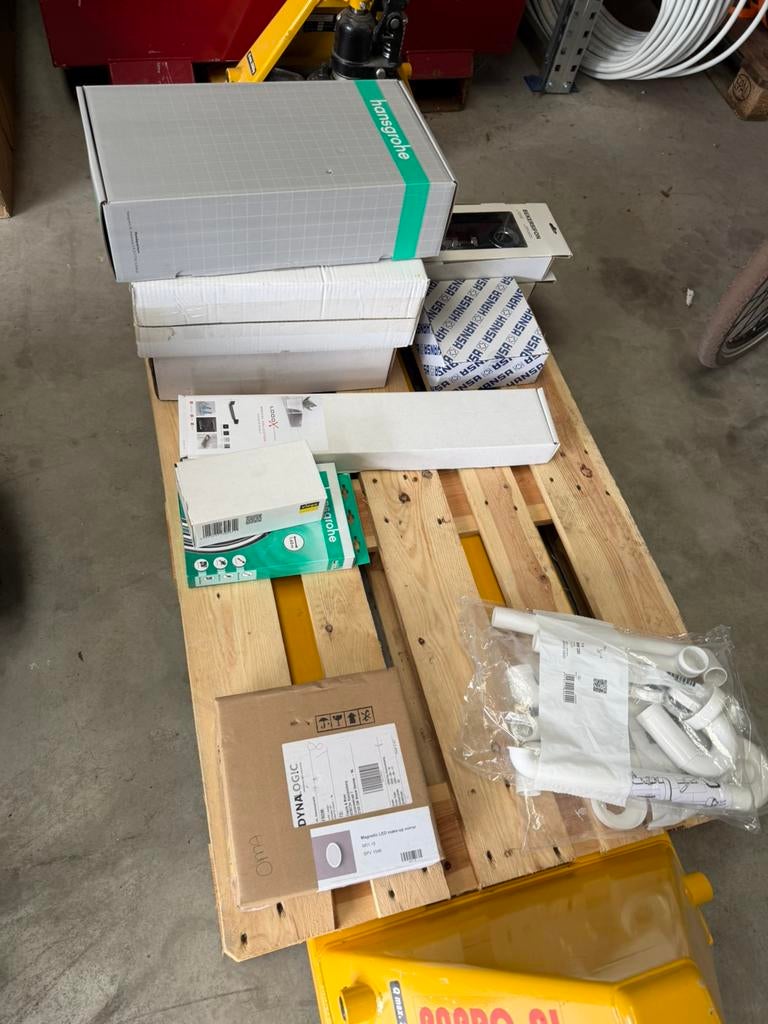 Kleine partij sanitair hansgrohe, Ophalen, Zo goed als nieuw, Chroom, Douche