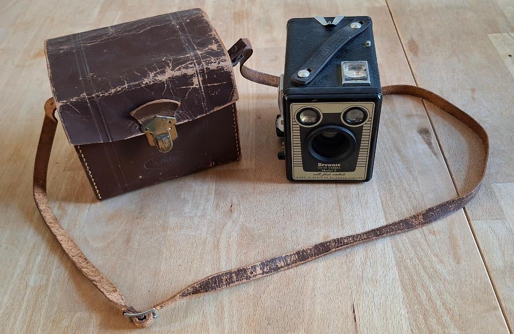 Kodak Brownie sic-20 model E met originele tas, Ophalen of Verzenden, Compact, Kodak