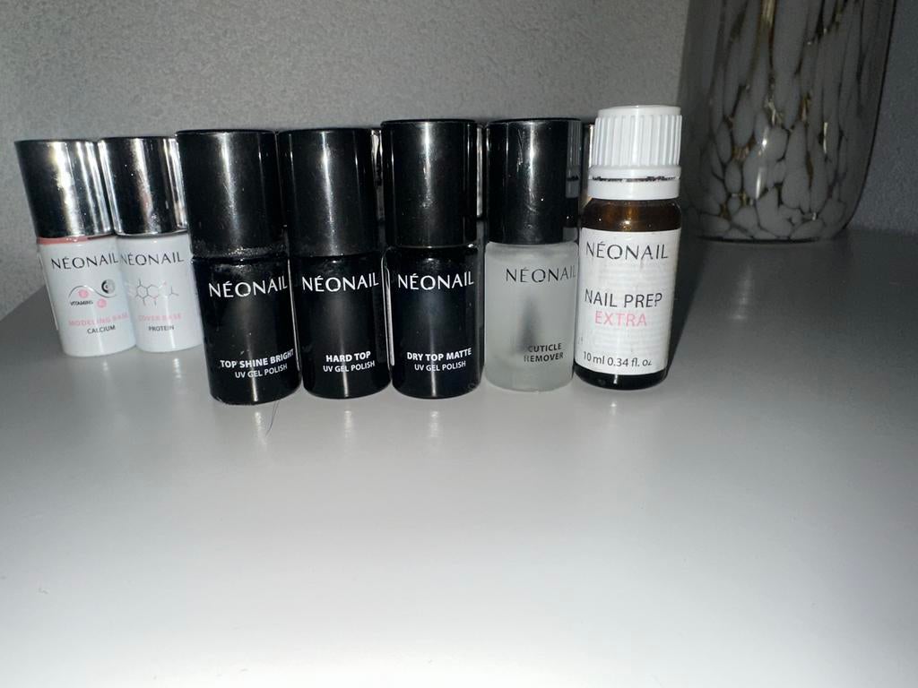 Grote Neonail gellak set met kleuren en toebehoren, Sieraden, Tassen en Uiterlijk, Uiterlijk | Cosmetica en Make-up, Overige kleuren