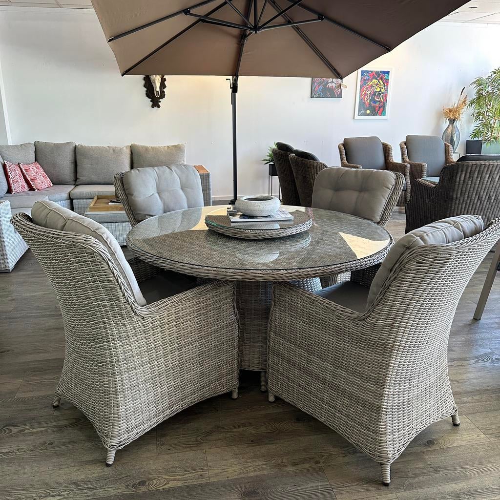 Ronde Tuinset - Incl 4 stoelen + Tafel 140 cm – Goede staat