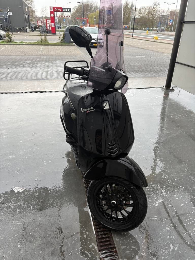 Vespa sprint 2017 snor, Fietsen en Brommers, Scooters | Vespa, Maximaal 45 km/u, Vespa S, Ophalen of Verzenden, Zo goed als nieuw